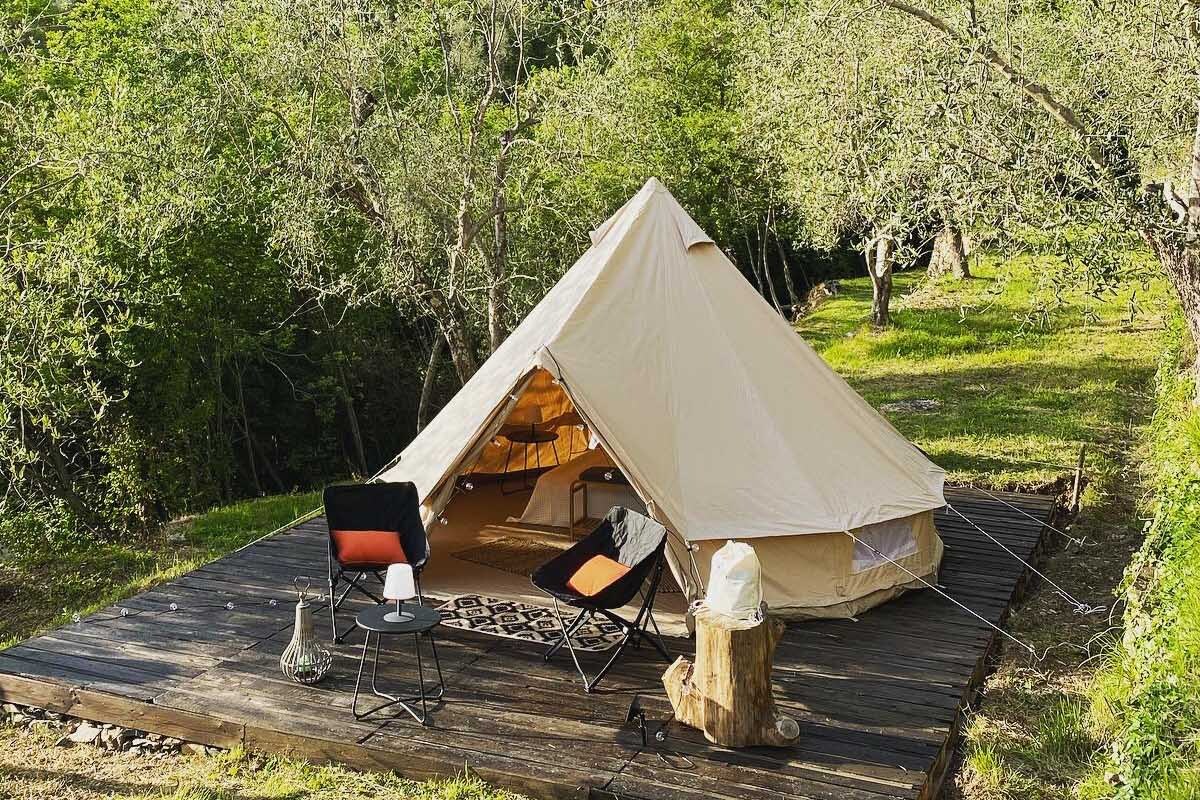 tenda hermia esterno dehor con sedie